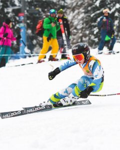 Junior Alpine skis