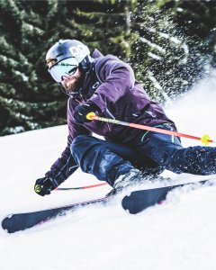 Sjezdové lyže - RACE