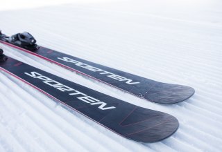 Jak se vyrábí lyže | Sporten.cz